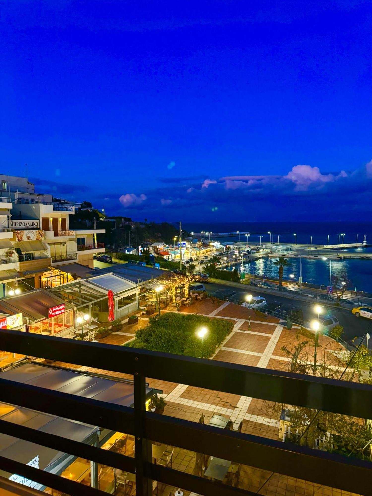 Апартаменты Blue Horizon Gem On The Port Рафина Экстерьер фото